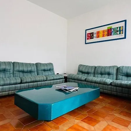 Scorcio Sul Mare Di Appartamento Ospedaletti