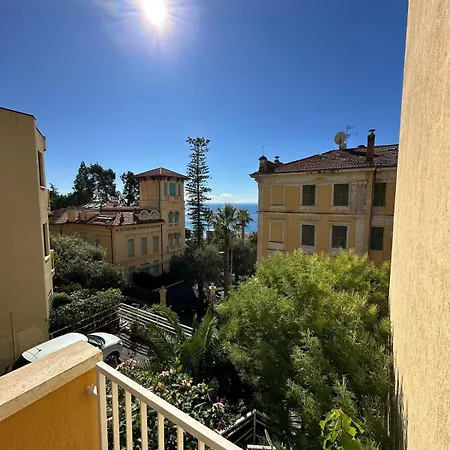 Scorcio Sul Mare Di * 오스페달레티