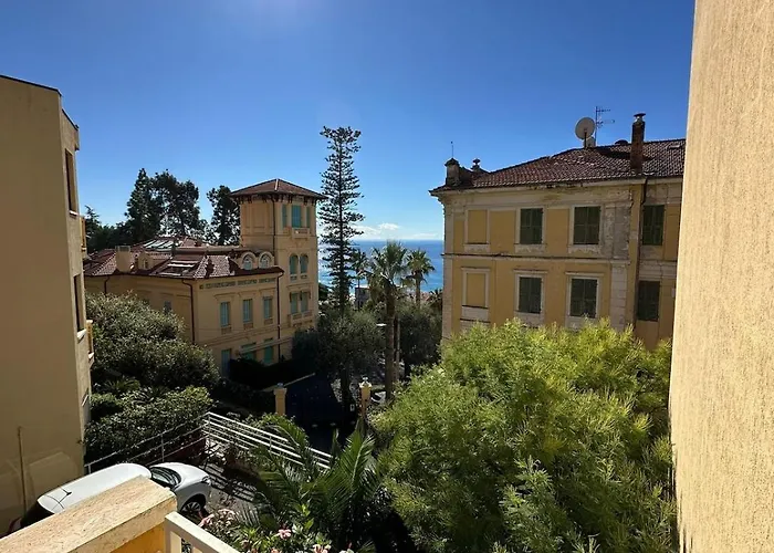 Scorcio Sul Mare Di * Ospedaletti